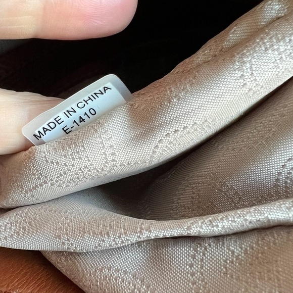 Michael Kors Large Hamilton Bag - Picture 15 of 16